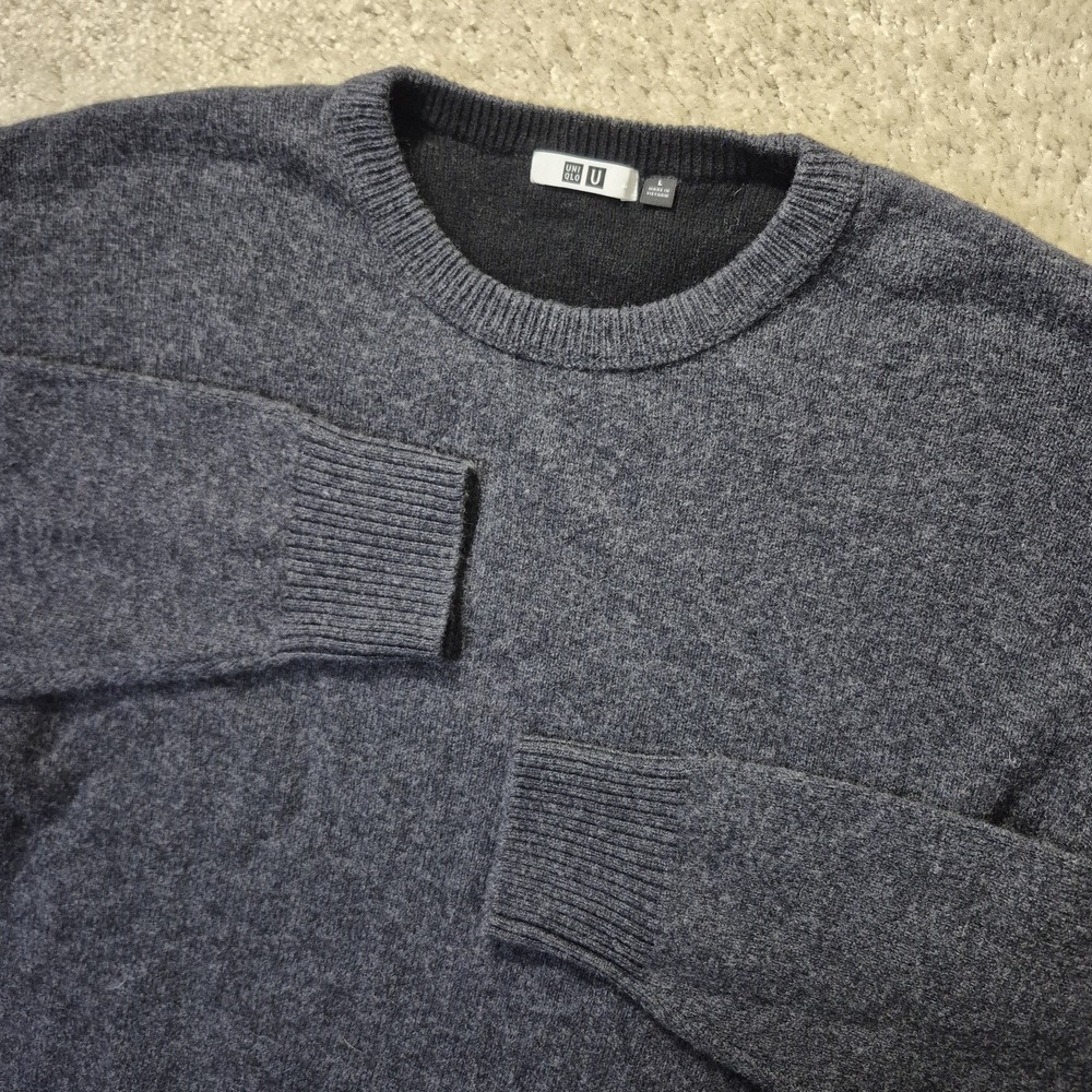 Uniqlo Wool Sweater Mens Large Gray Tight Knit Crewneck Minimalist Preppy Office